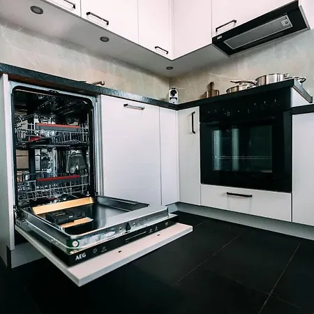 Cozy In With Fantastic View * שפיץ